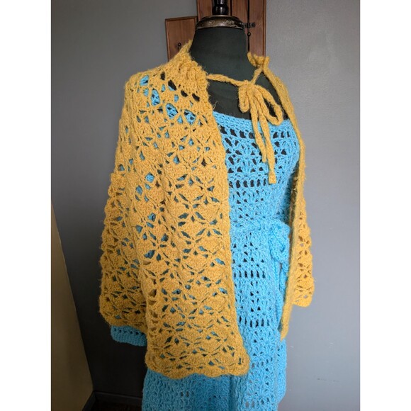 Vintage Yellow Crochet Knit Shawl Wrap - Picture 3 of 16